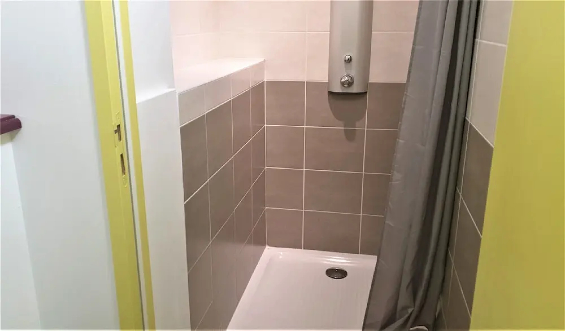 Hostel Les Terrasses du Roc