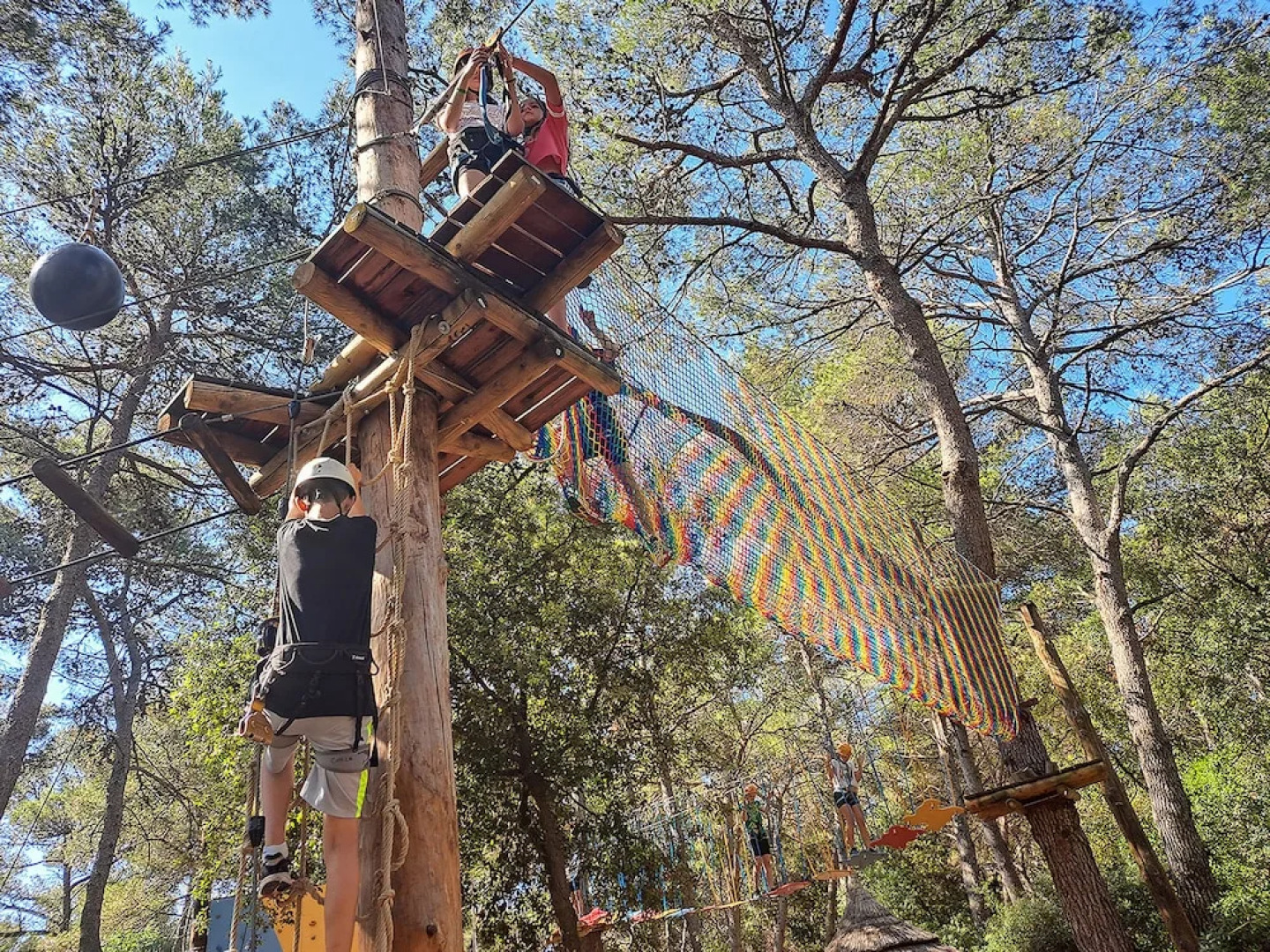 Pine Beach Pakostane Glamping Homes - All Inclusive light