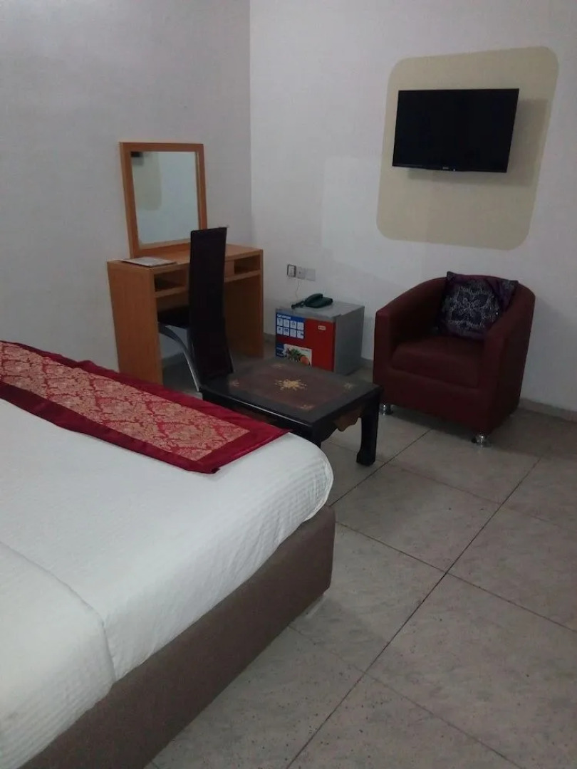 Laurintin Rose Hotel