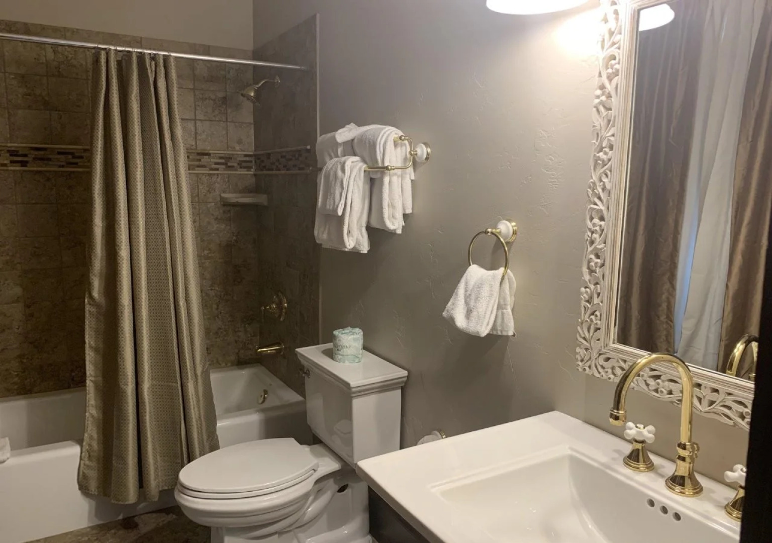 Riverside Hot Springs Inn & Spa - Adults Only