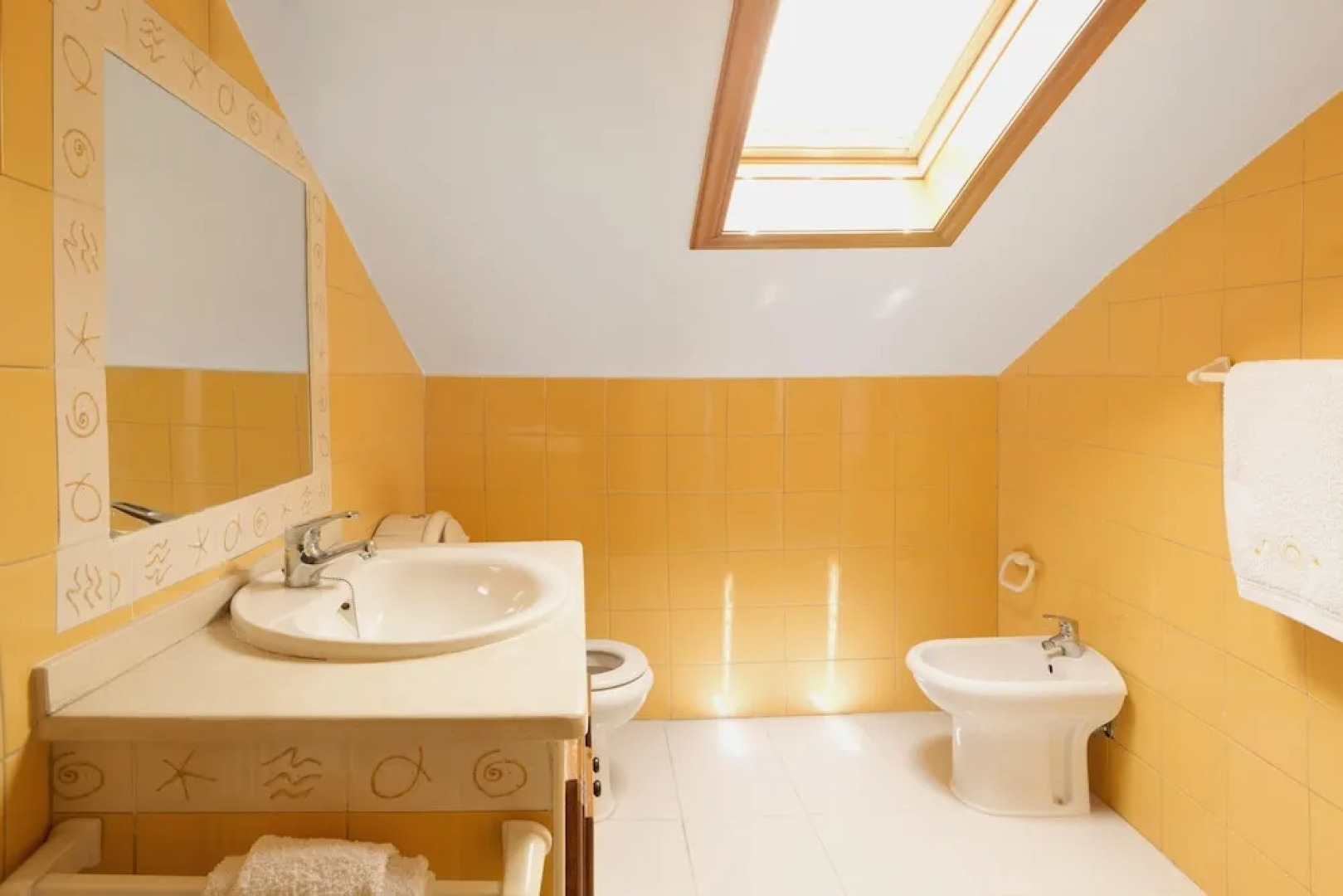 House With 5 Bedrooms in Paredes de Coura, With Wonderful Mountain View, Private Pool, Enclosed Garden Near the Beach