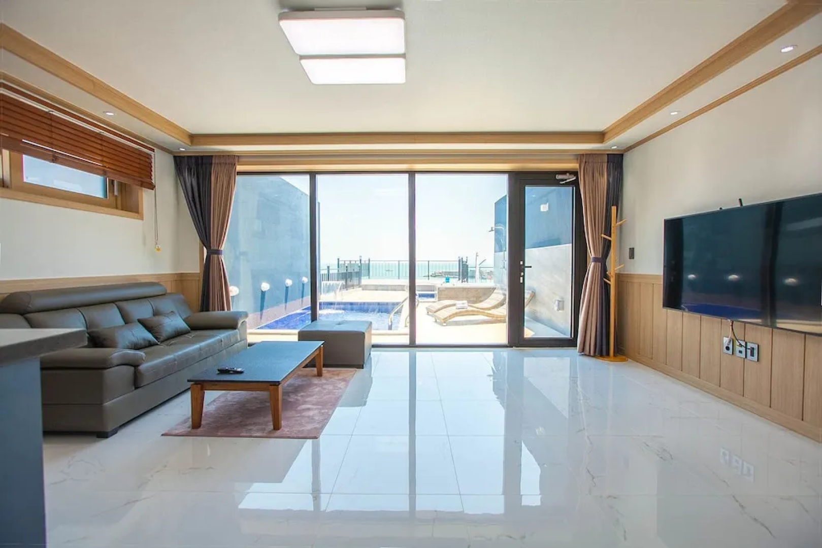 P-237 Spa & Pool Villa