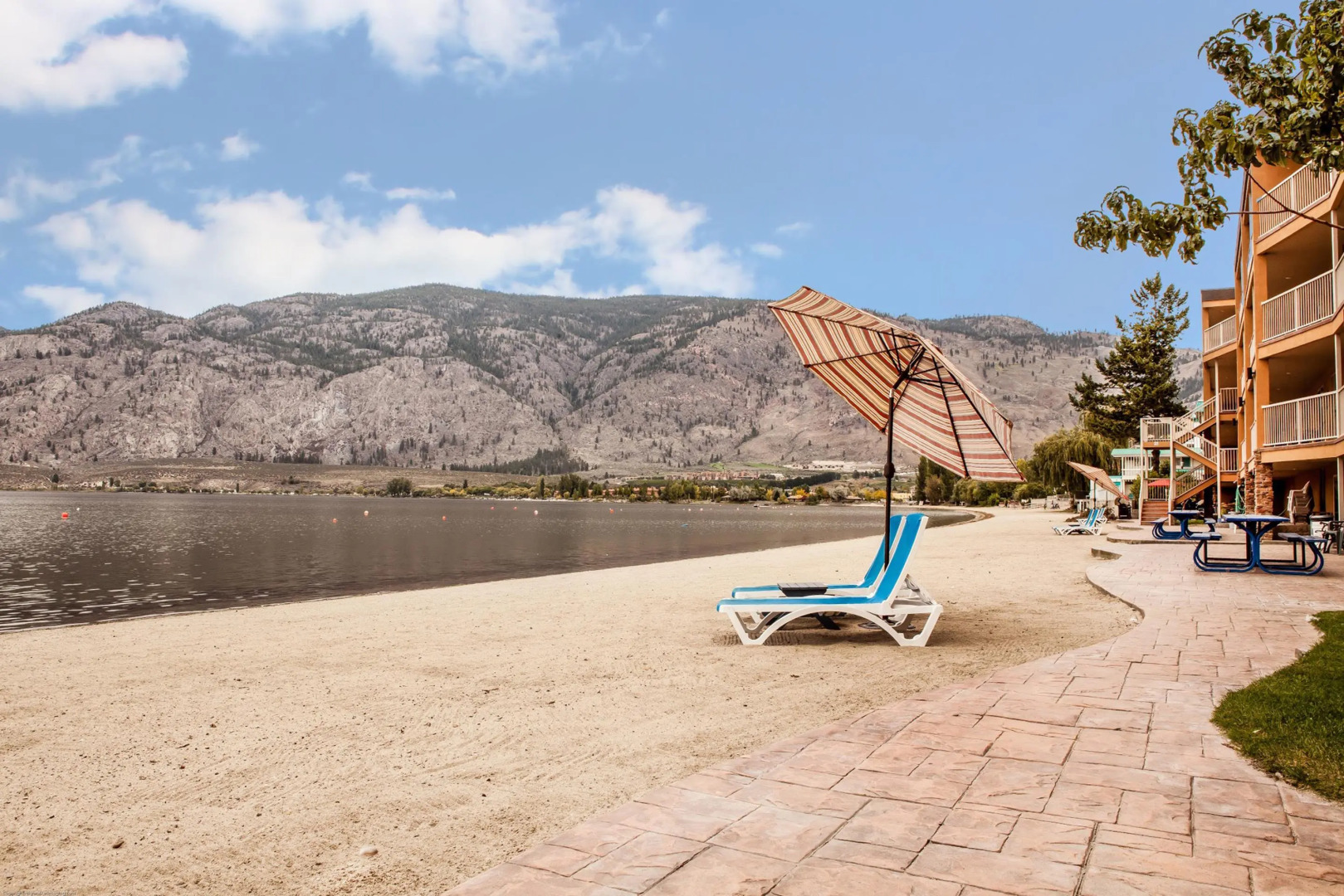 Coast Osoyoos Beach Hotel