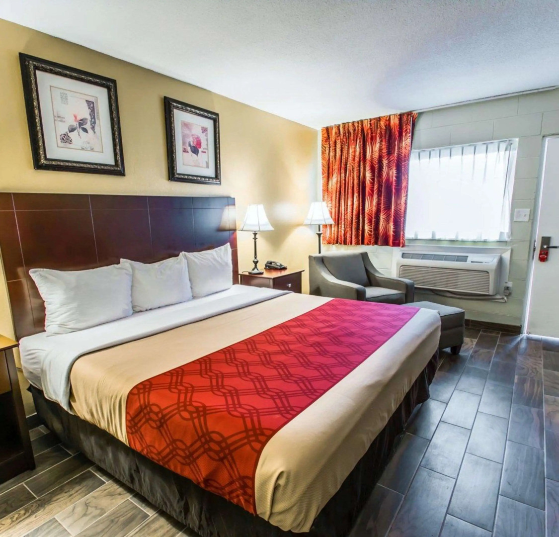 Econo Lodge Cocoa Beach - near the Port