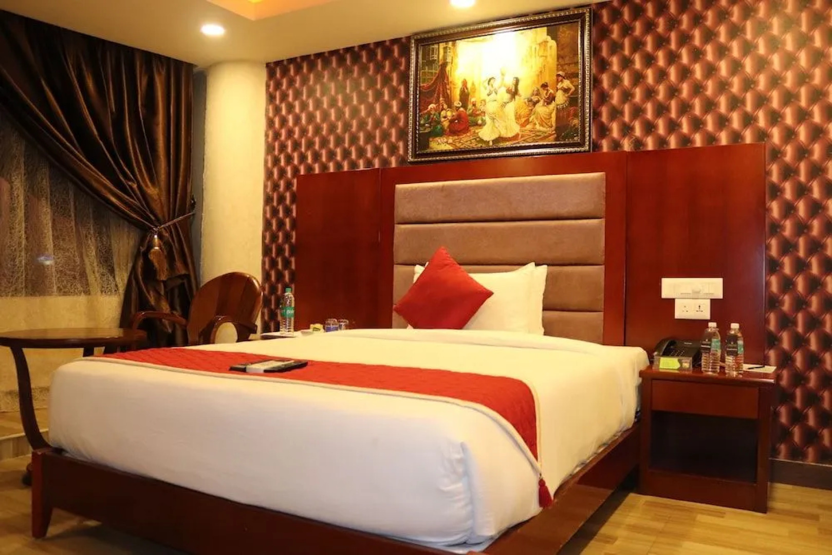 Hyders Park - The Business Hotel