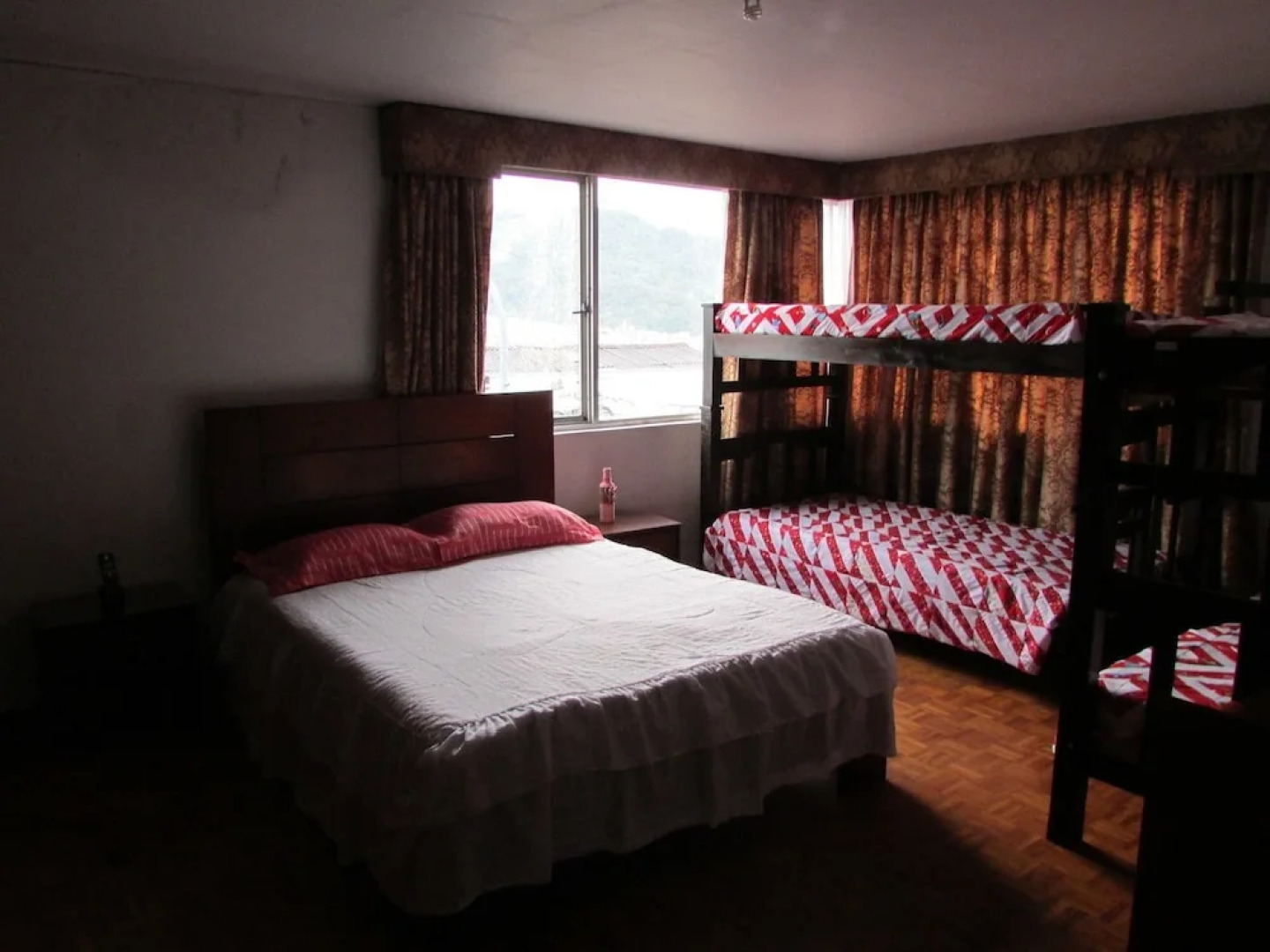 Casa Blanca Hostal Manizales - Hostel