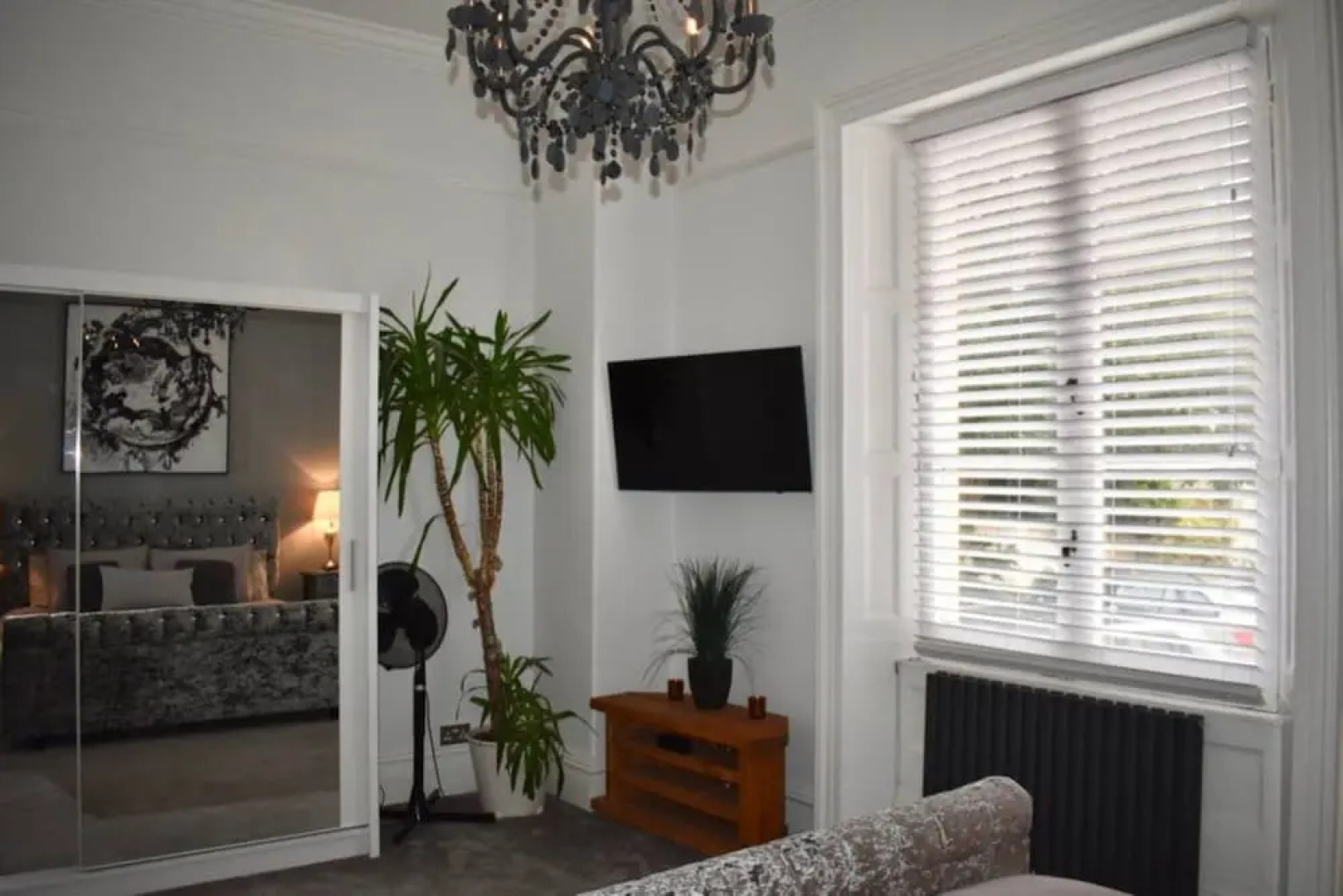 2 Bedroom Apartment Near Seafront in Brighton