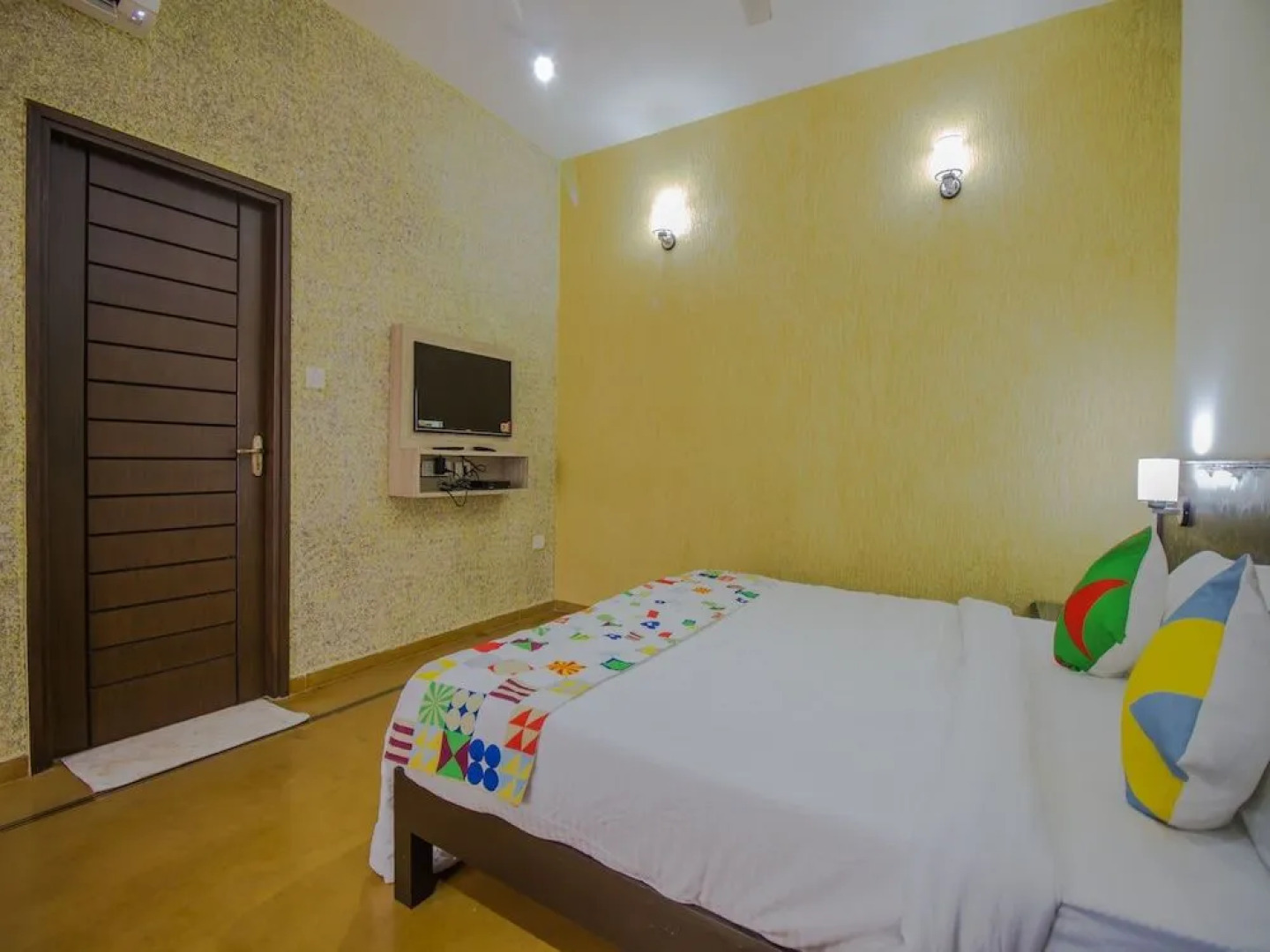 OYO 14028 Home Exotic Stay Sangolda