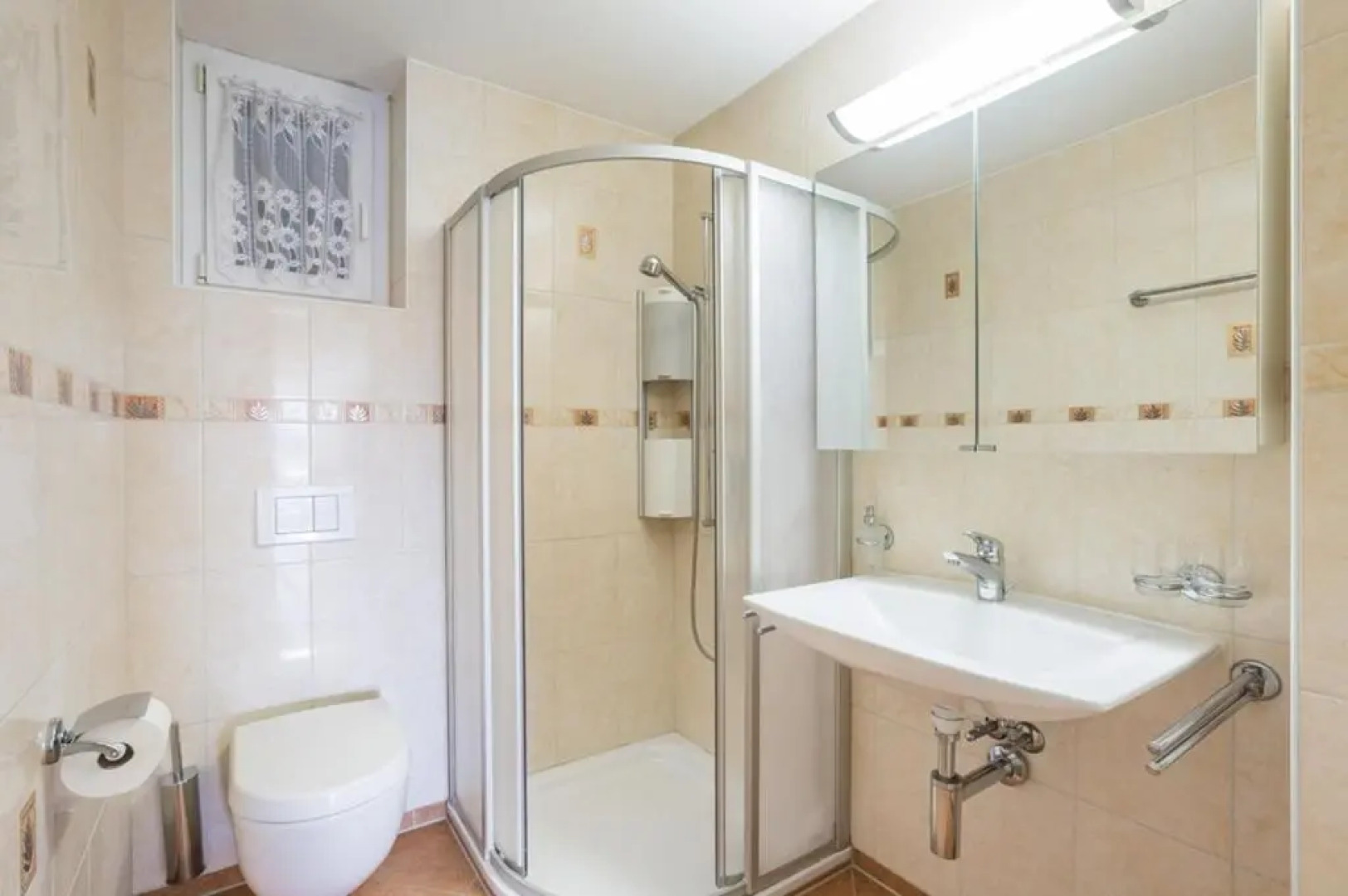 Beautiful and cozy apartment for families with a large garden terrace in Blonay by GuestLee