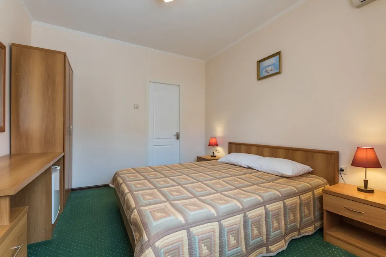 Отель Чайка