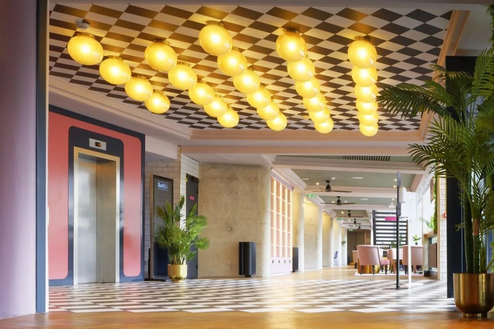 Отель Moxy Paris La Villette