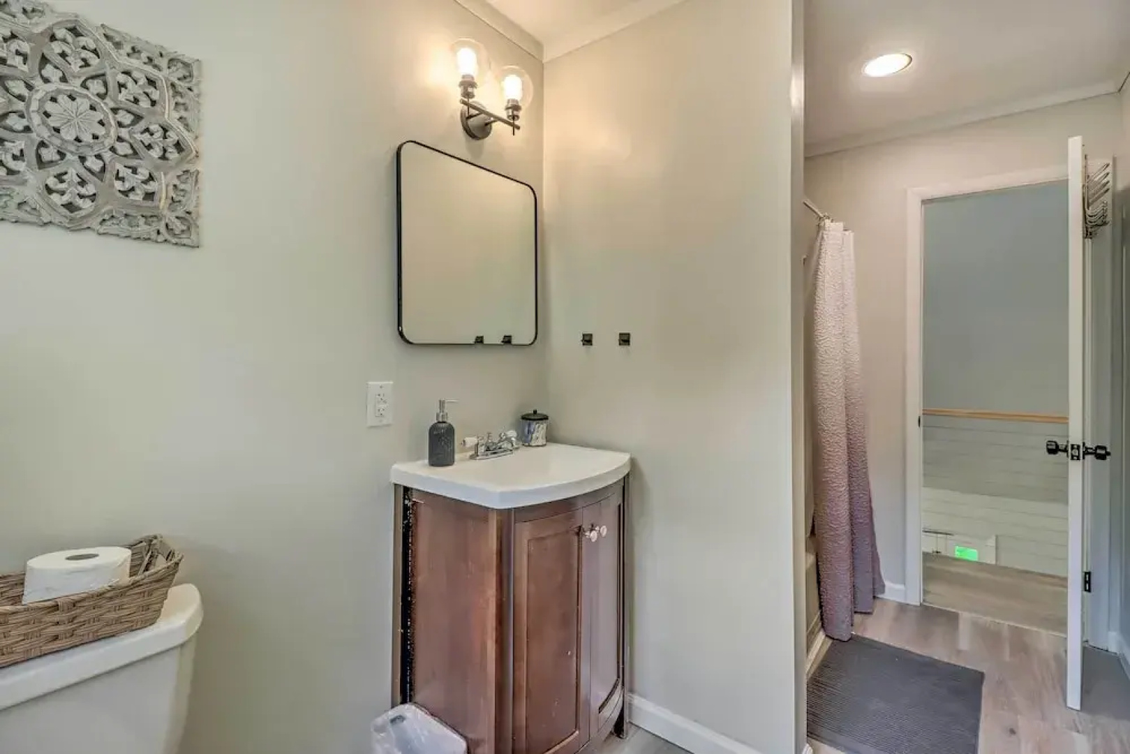 Charming Emerald Lakes Cottage w/ Hot Tub!