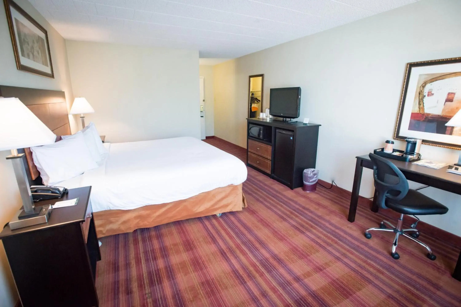 Exton Hotel & Conference Center