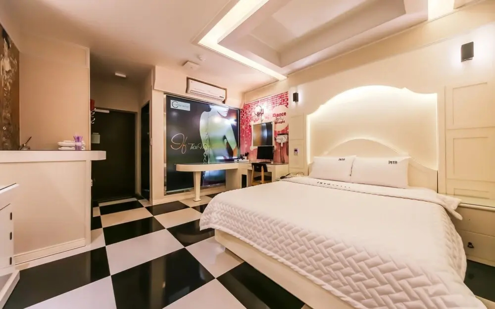 Yeongdeok Ganggu Port Into