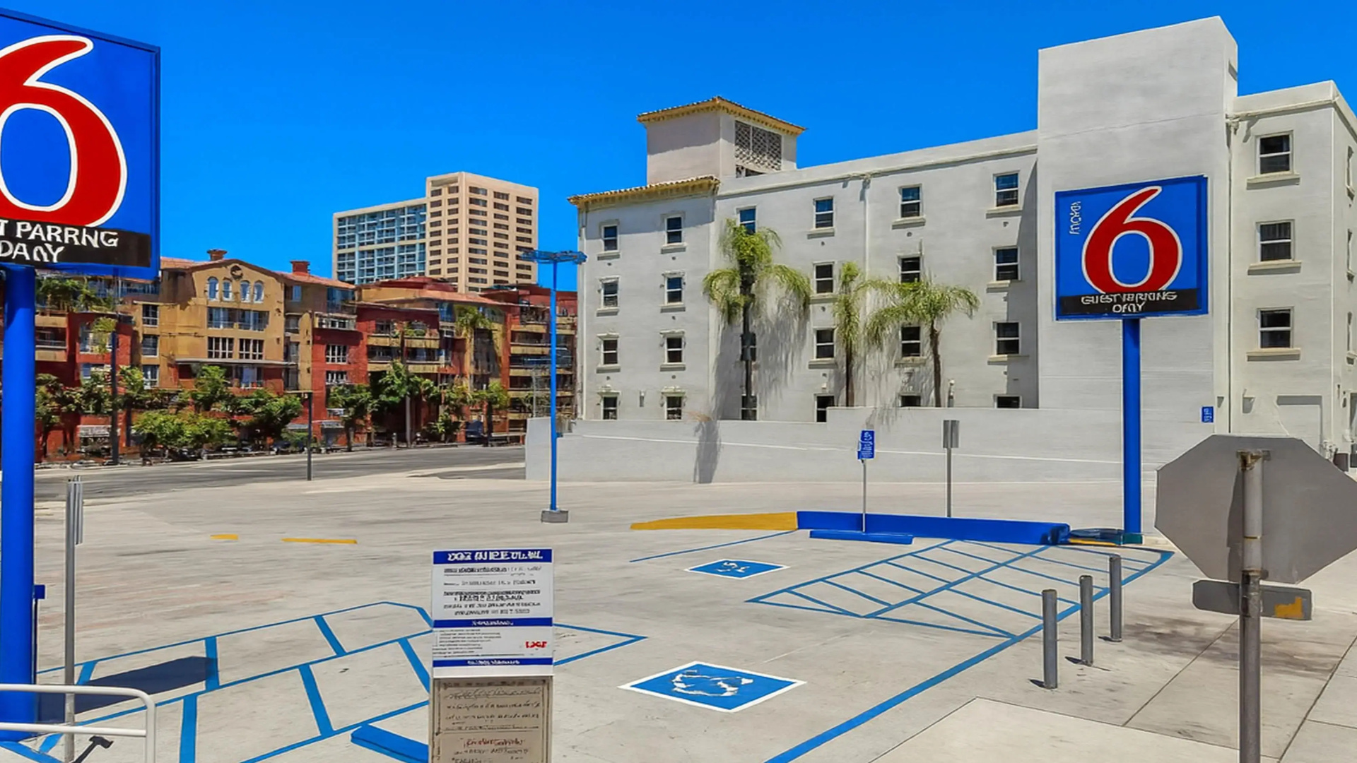 Motel 6 San Diego, CA - Downtown
