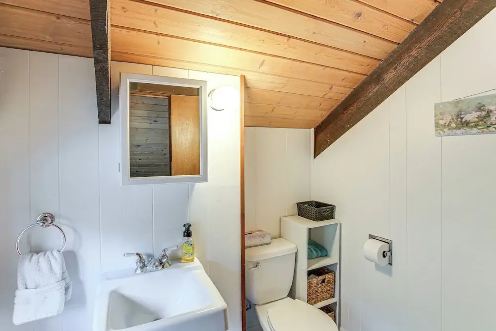 Spokane River Access & Fire Pit: Post Falls Cabin