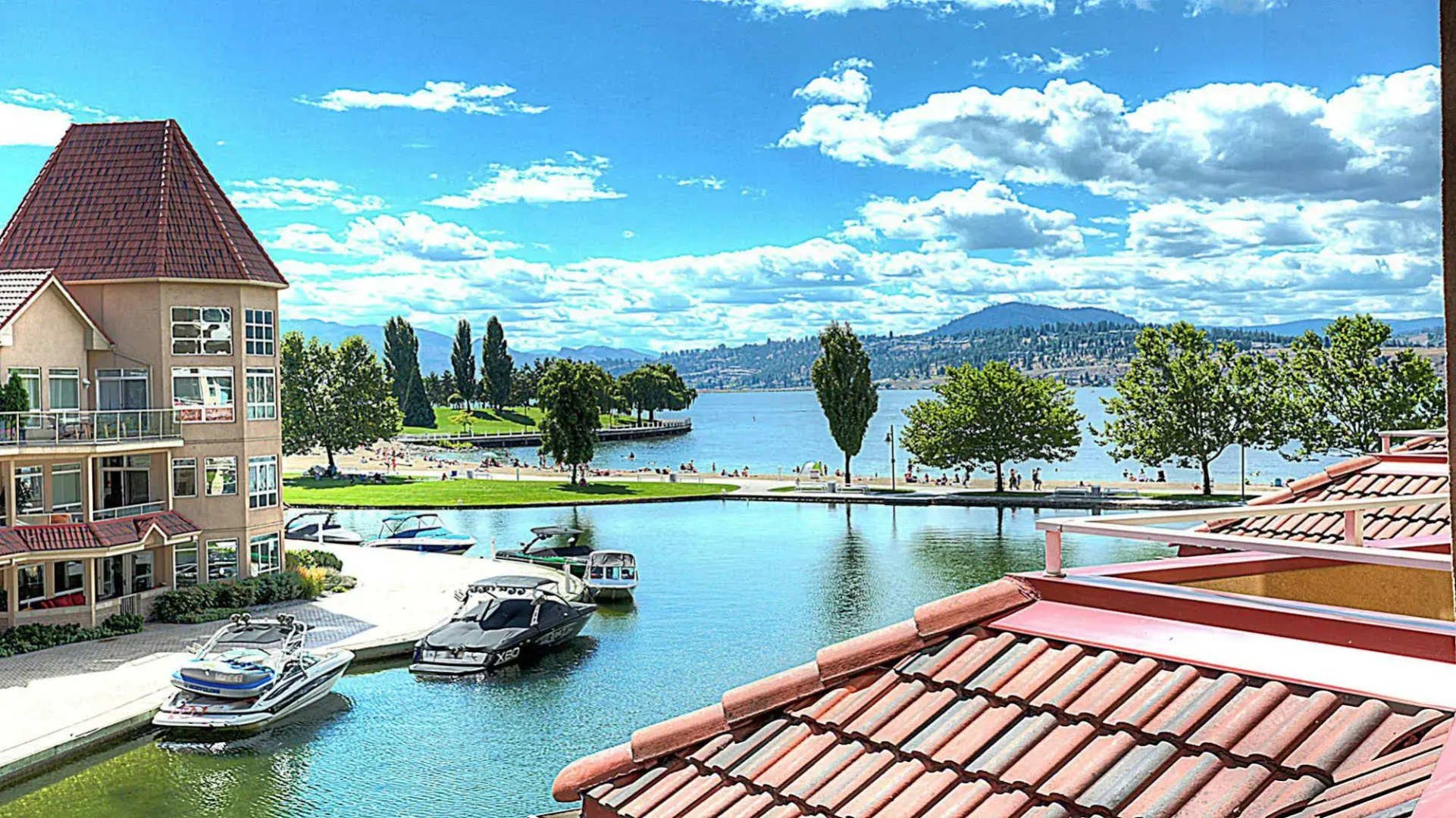 Discovery Bay by KelownaGo