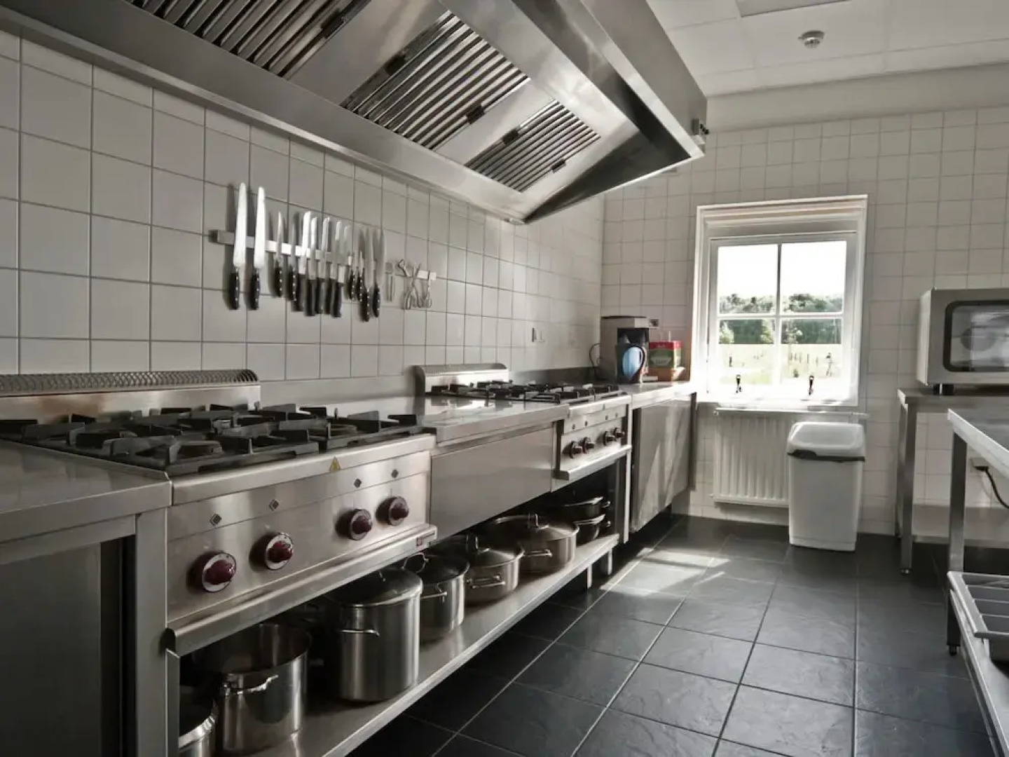 Group Accommodation 50 m From the Oosterschelde