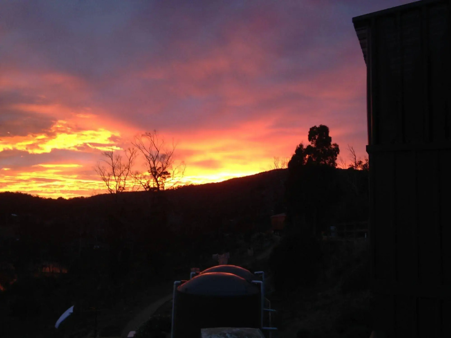 Storm Bay Guest House & Cottage