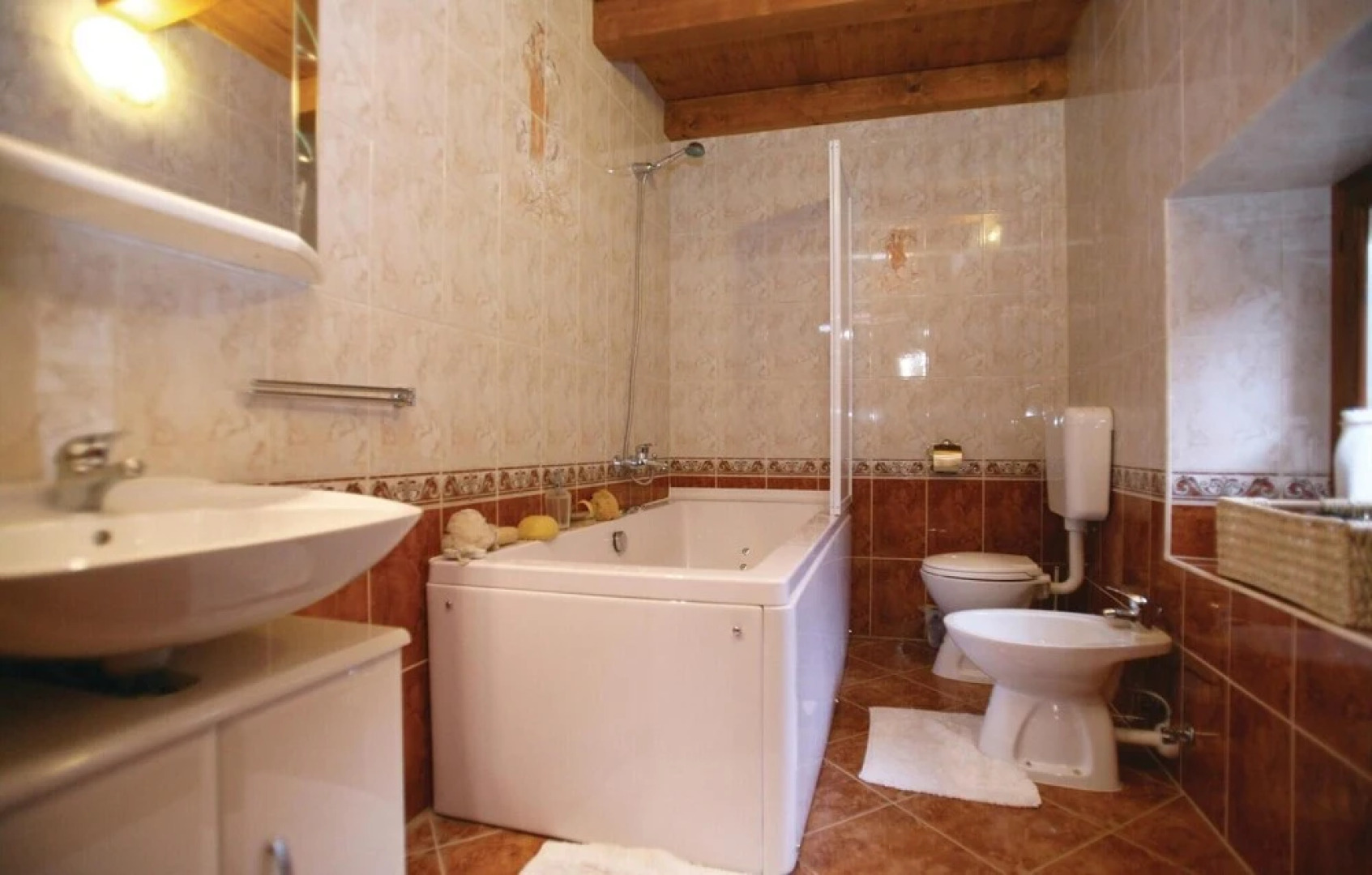 Amazing Home in Kastelir With 3 Bedrooms and Wifi