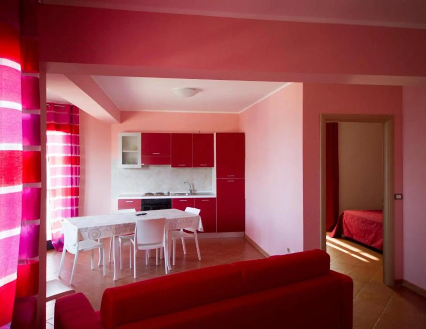 Tus'Hotel Apartments