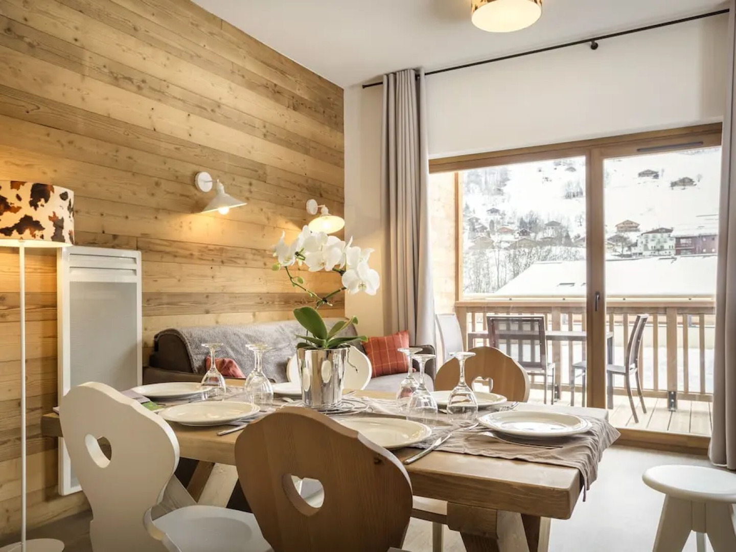 Valley-view Apartment Near Ski Lift and Skiing Area