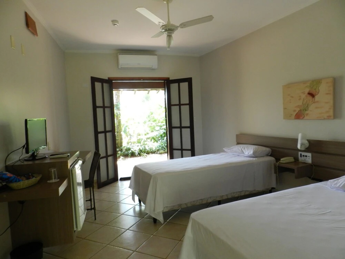 Premier Garden Hotel