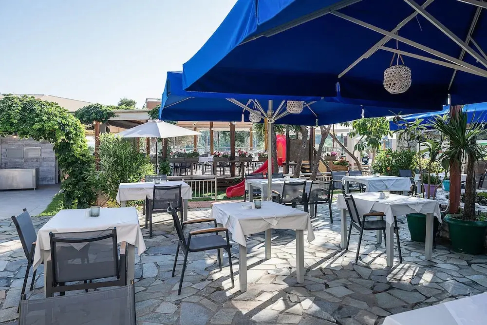 Akti hotel