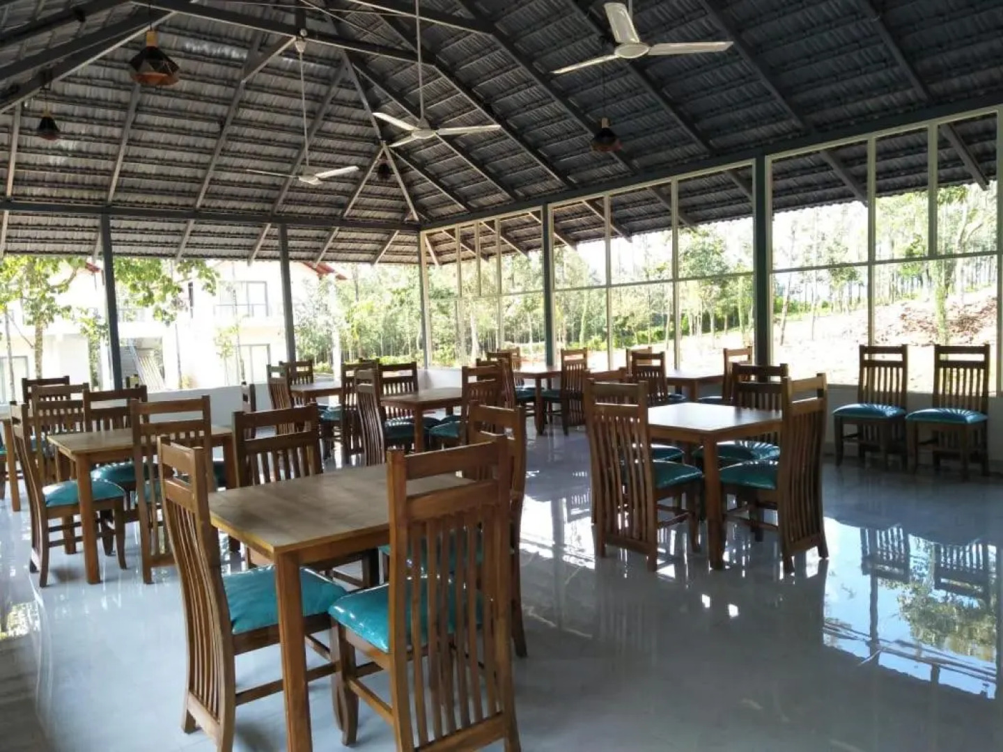 Jadevista Resort & Hotel