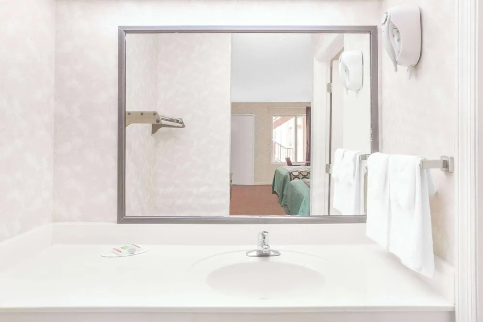 Super 8 Decatur Priceville