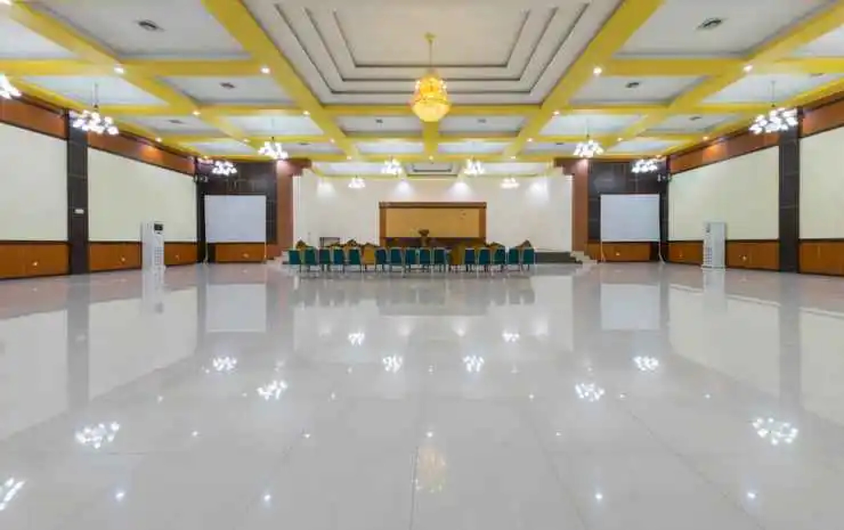 Mifan Water Park & Resort