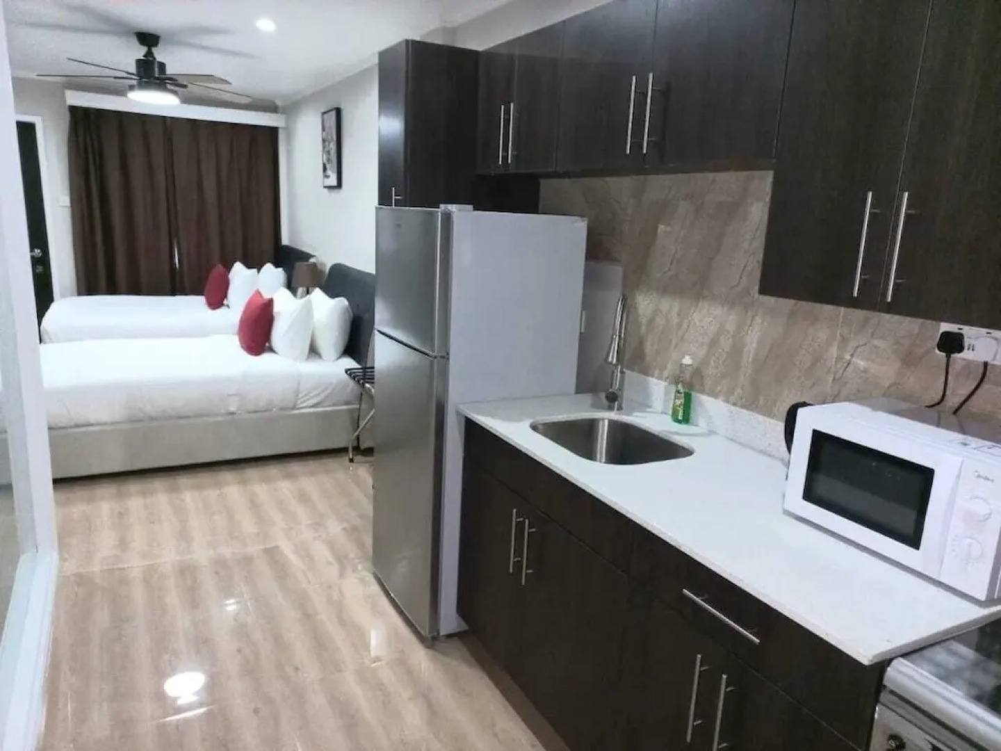 Myah's Luxury Suites Hotel