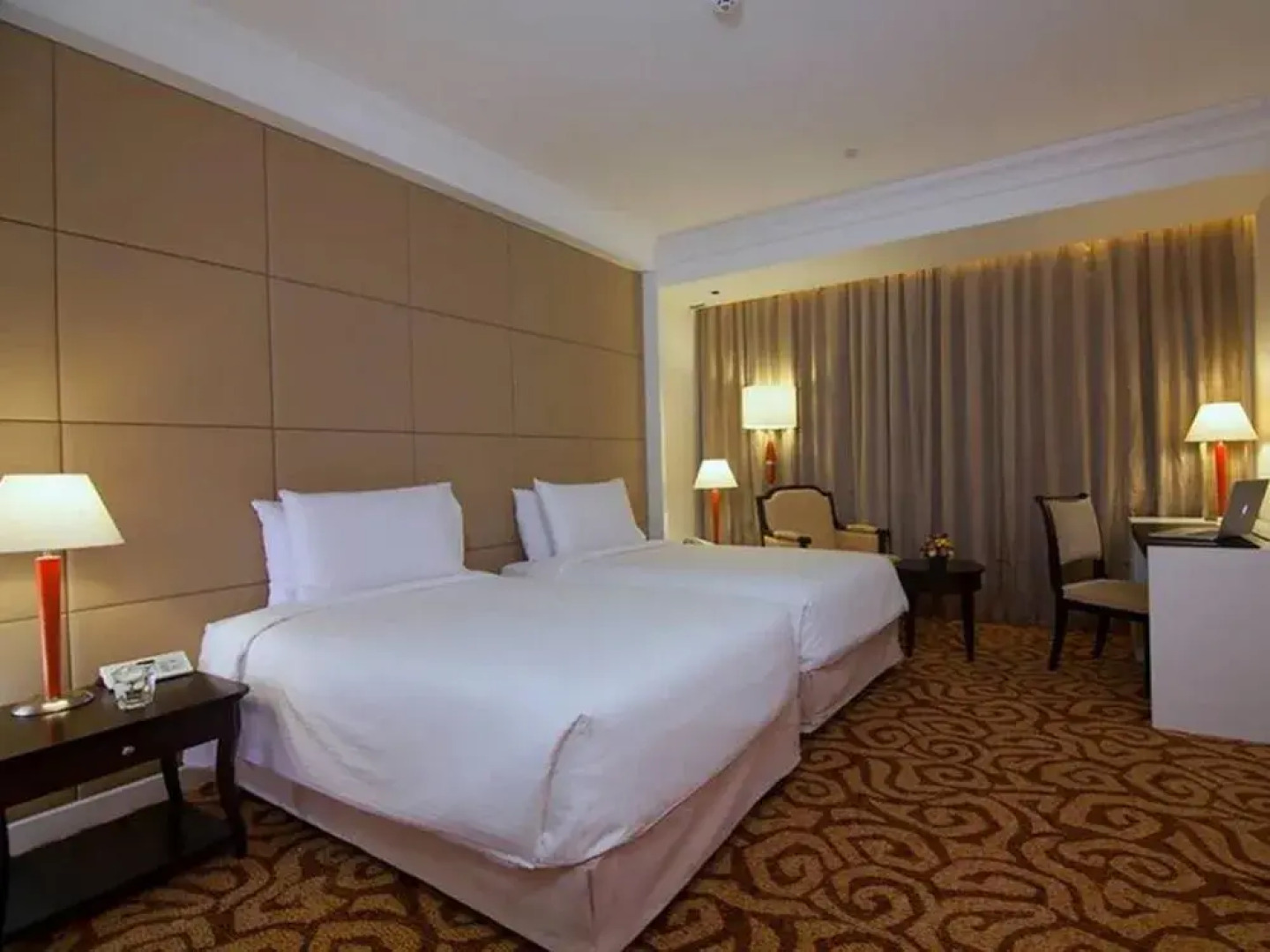 Sam Suite D´Perdana
