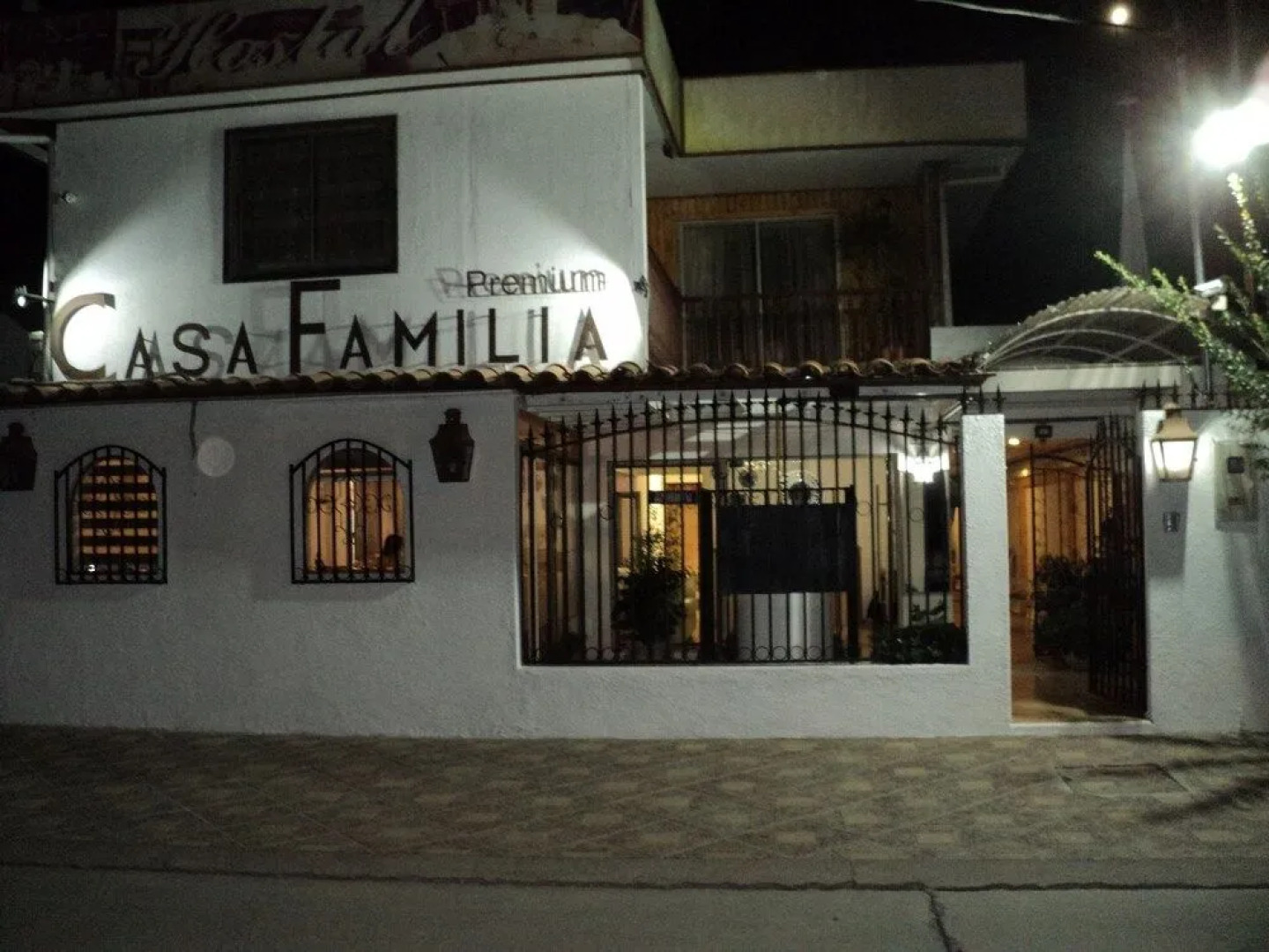 Hostal Casa Familia