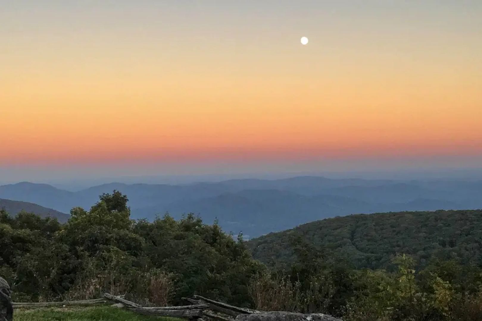 Wintergreen Resort Retreat w/ Hot Tub!
