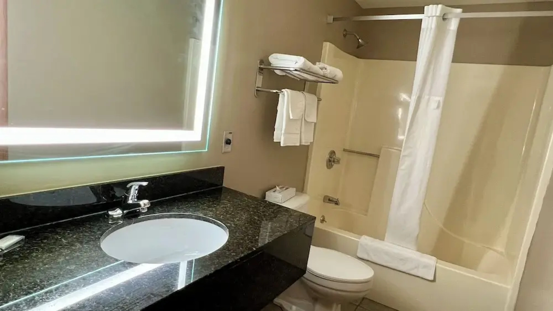 Super 8 Motel - St. Clair