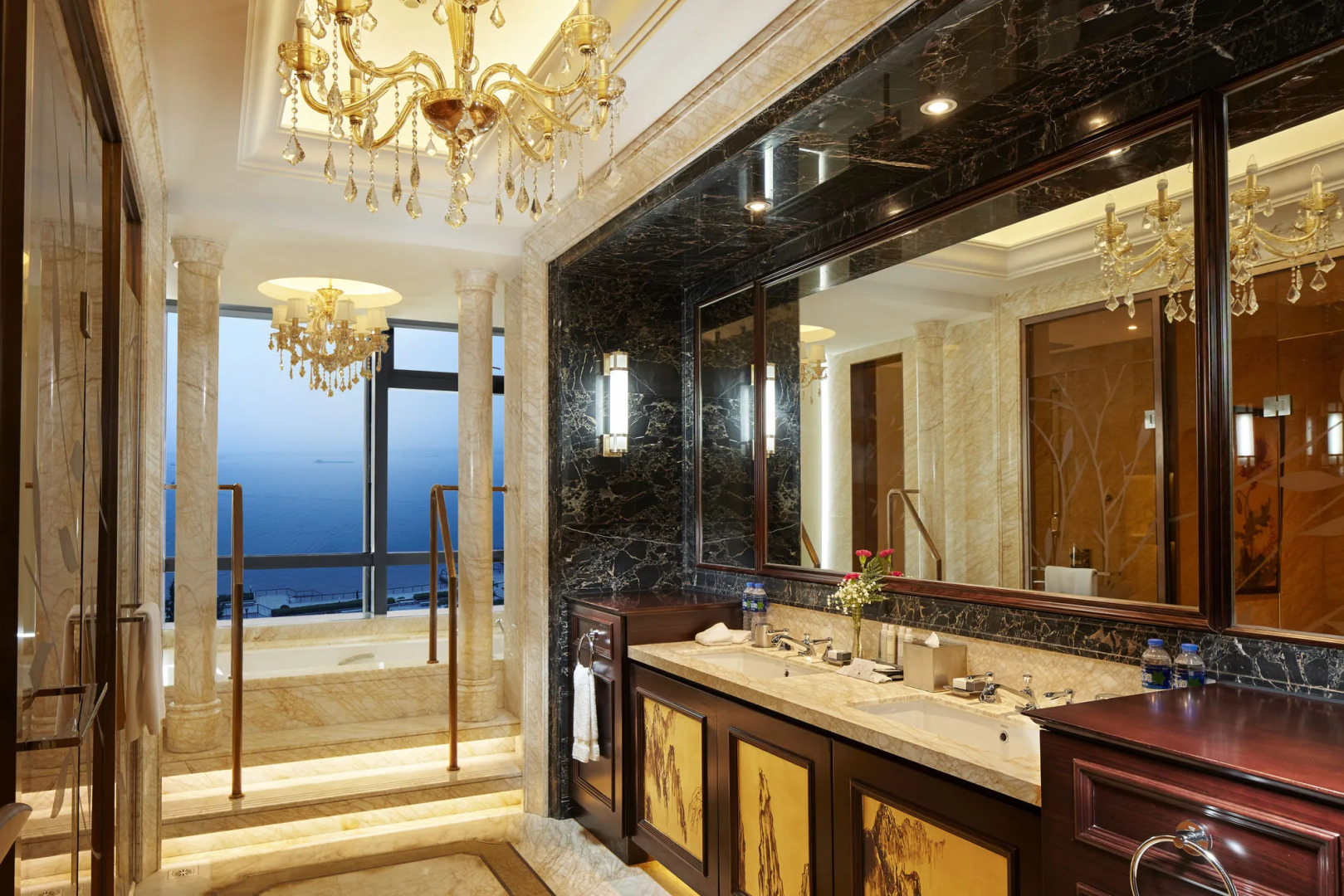 DoubleTree by Hilton Hotel Wuhu