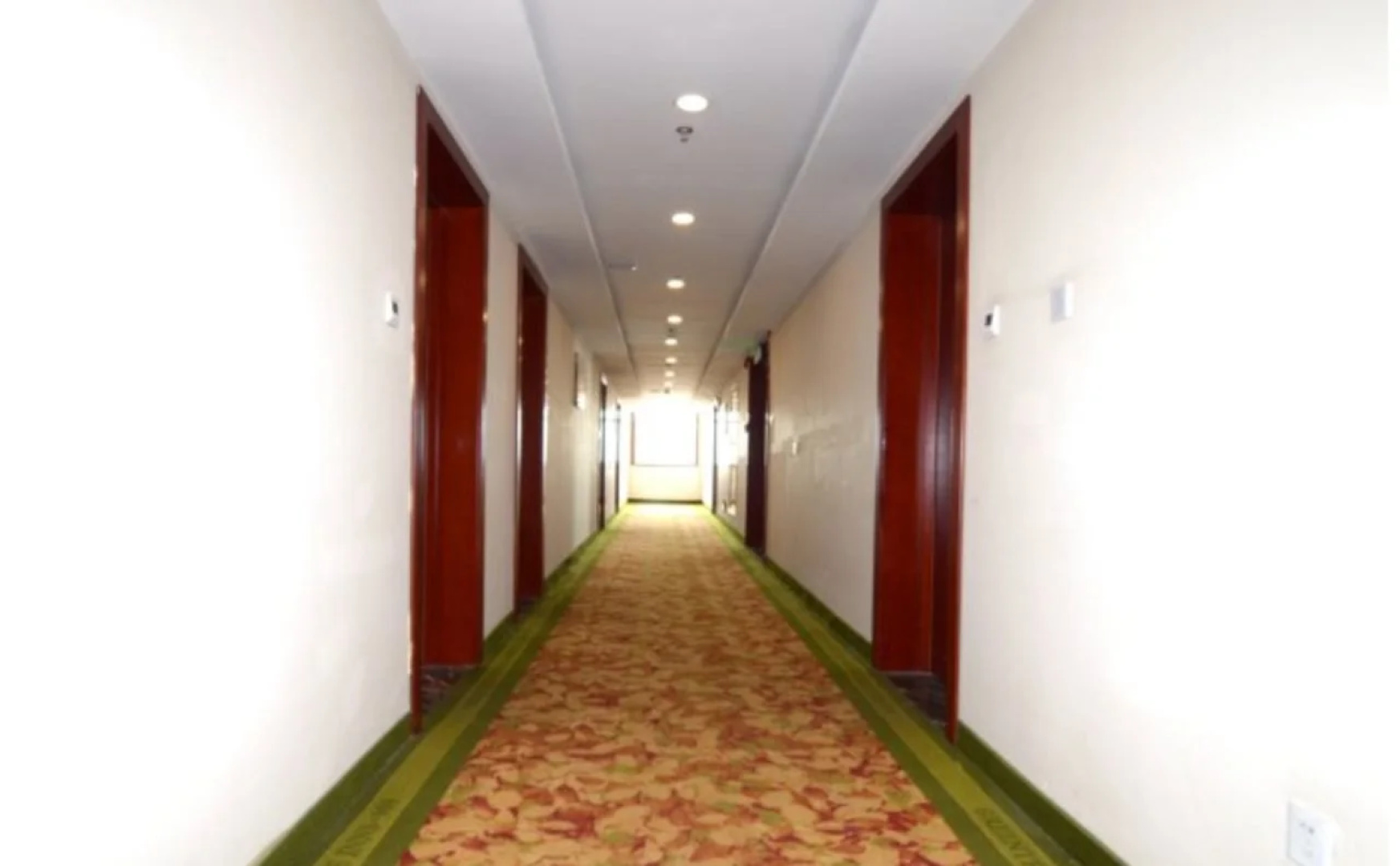 GreenTree Inn DingZhou Railway Station Business Hotel
