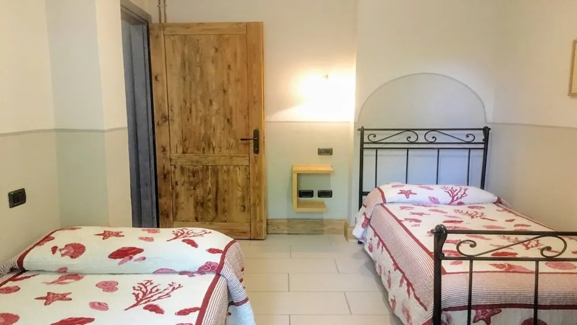 Spoleto By The Pool Whole Villa - Sleeps 24