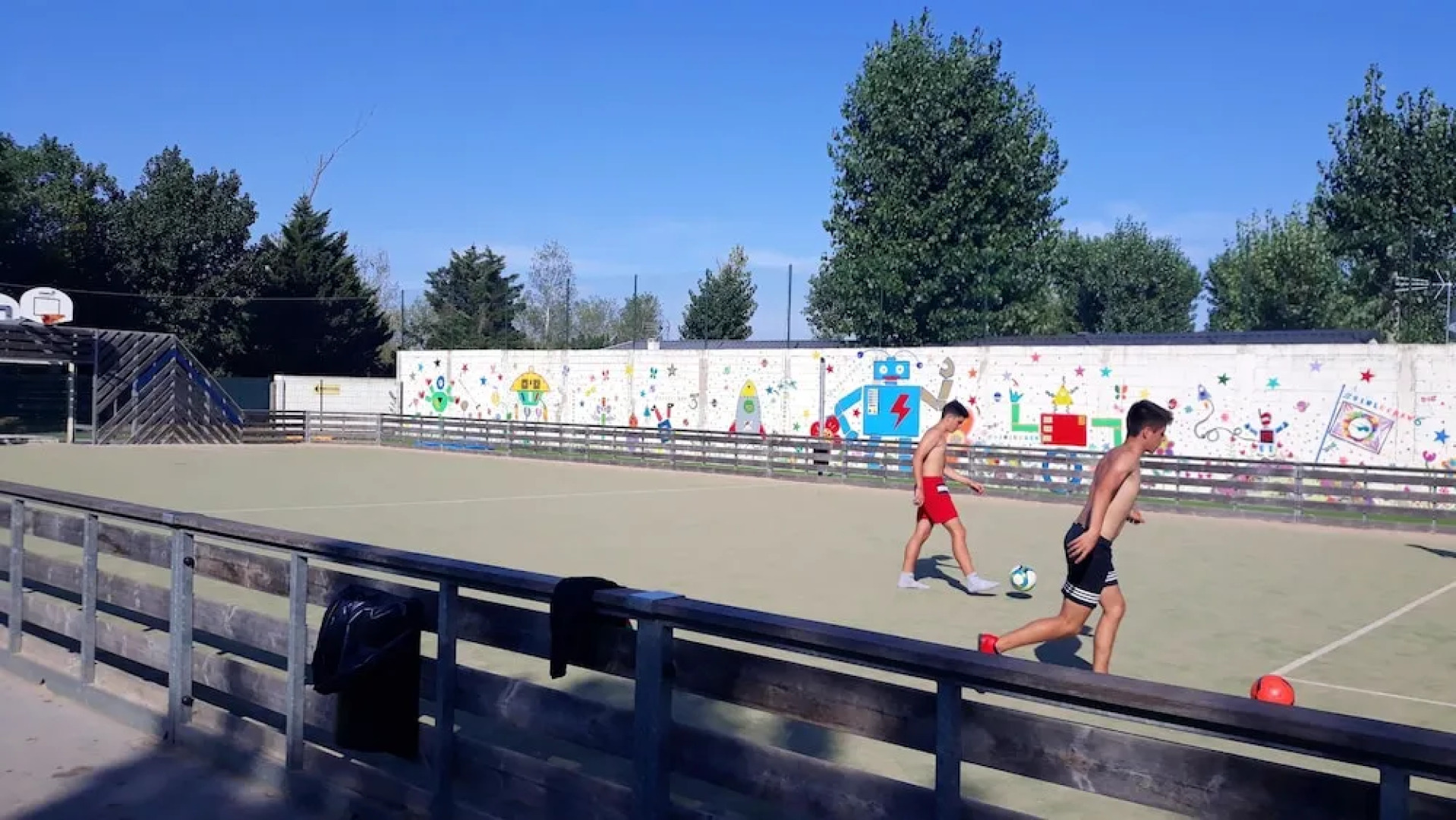 Bungalow With 2 Bedrooms in Valras-plage, With Shared Pool and Terrace - 200 m From the Beach