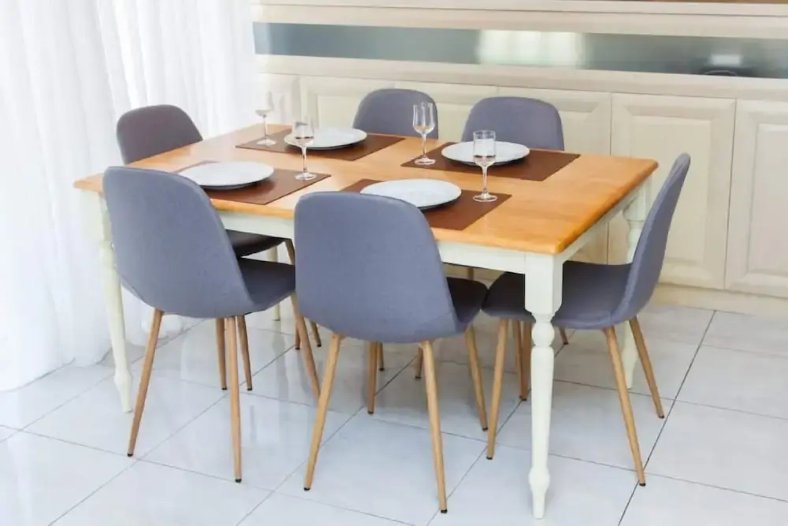 Elegant & Spacious  Apt. with Sea View