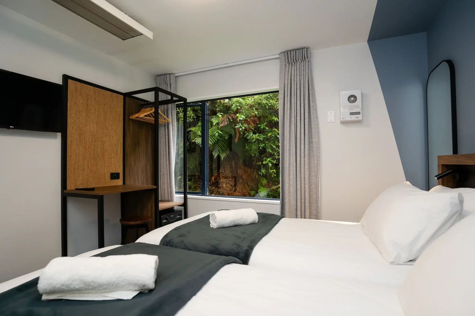 Haka House Franz Josef