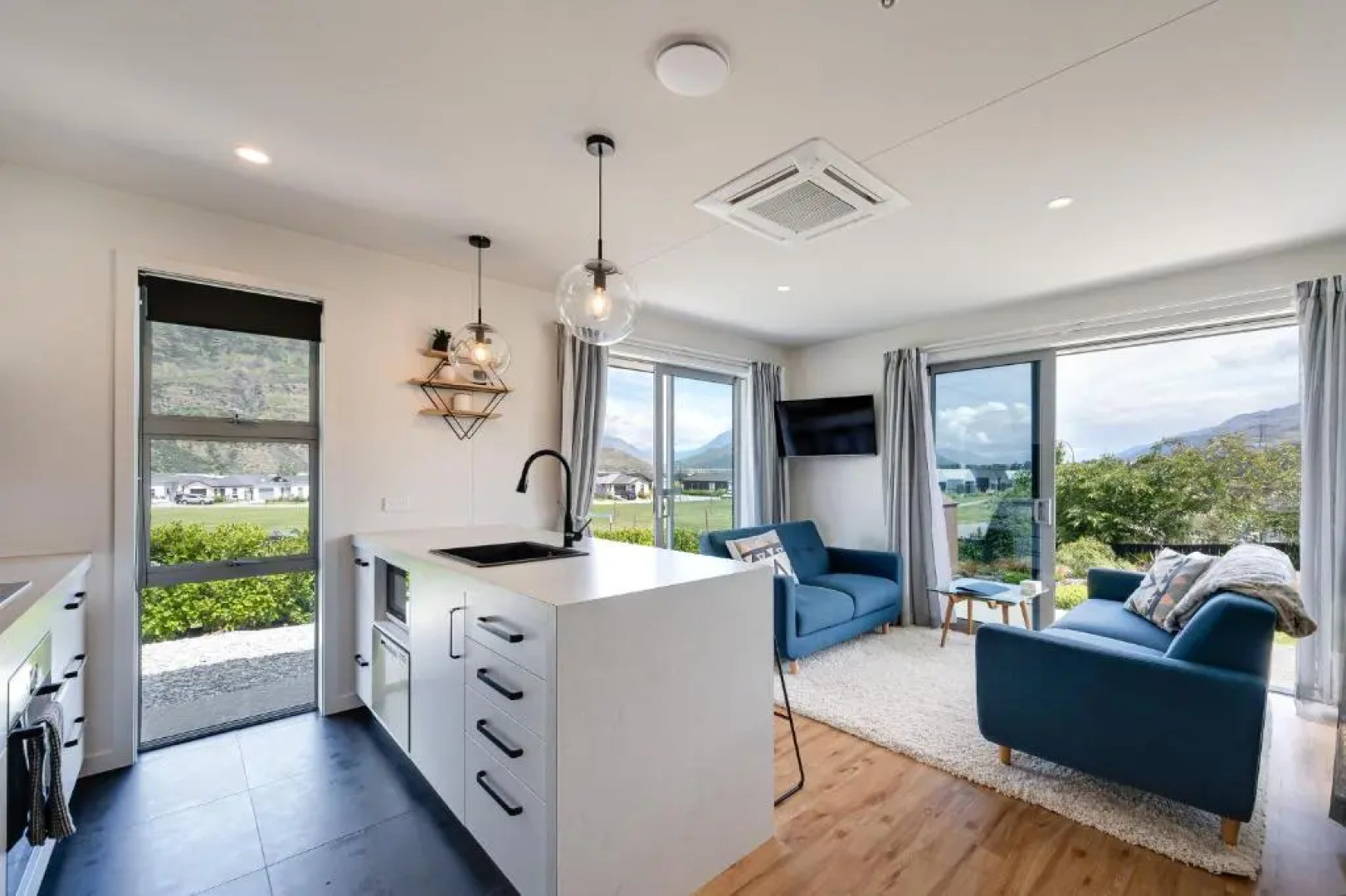 Little Piece of Paradise