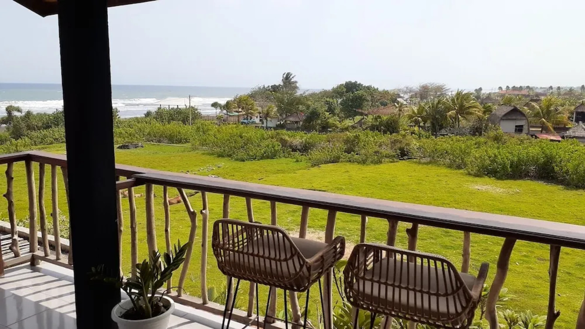 West Break Bali Medewi