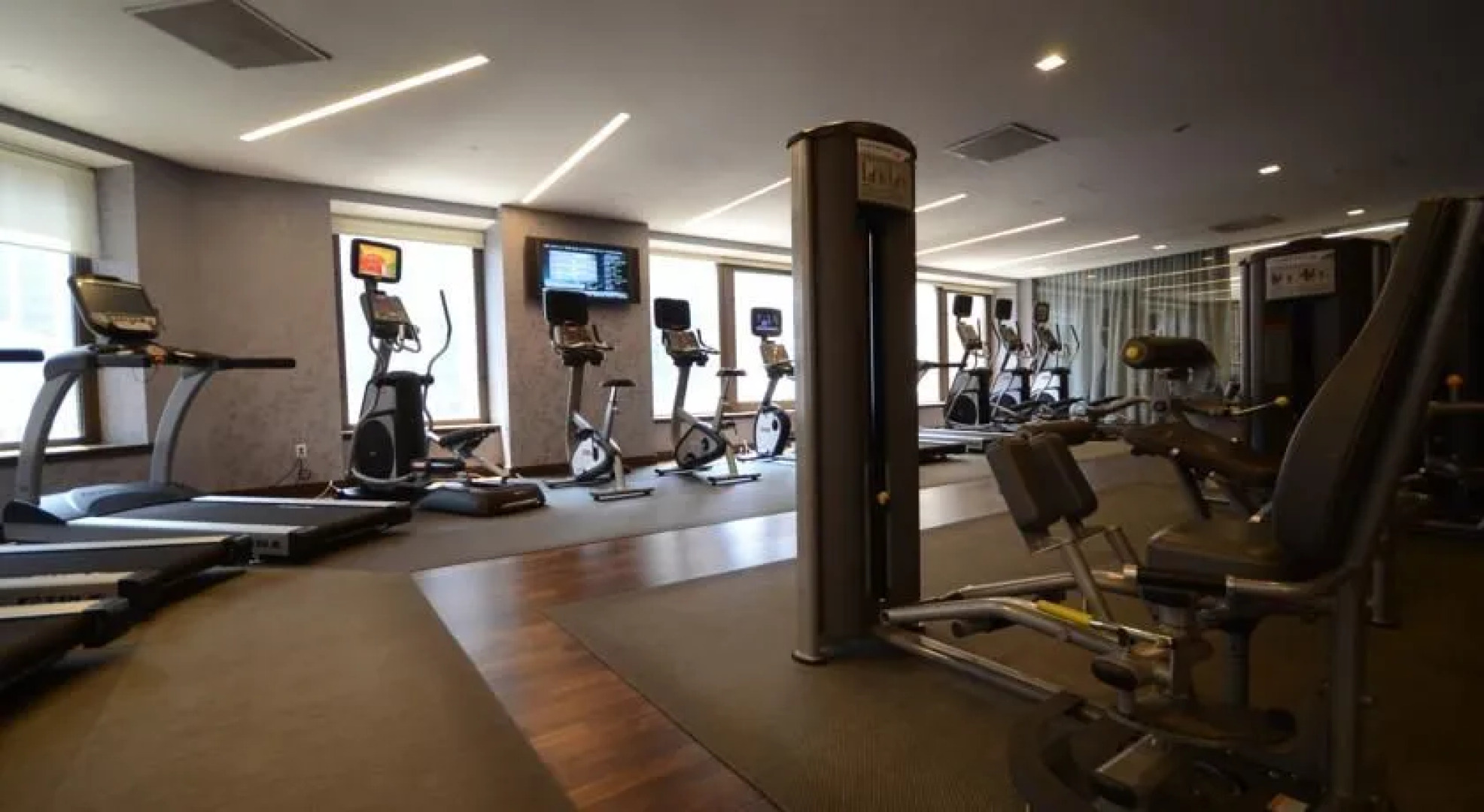 Luxury Studio Apartment