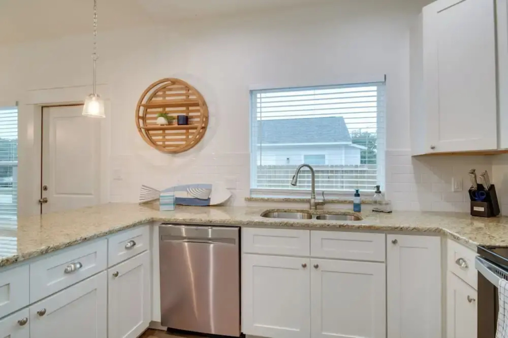 Cozy Rockport Vacation Rental Near Fishing!