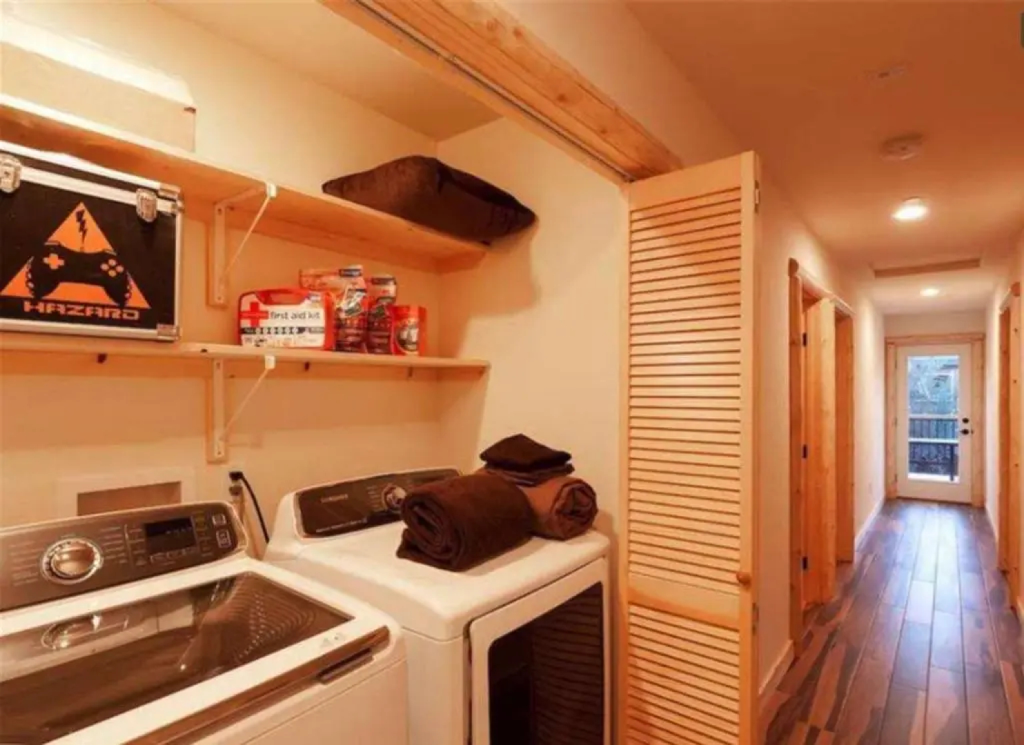 Mountain Air by AvantStay Stunning Log Cabin in Big Bear w Pool Table