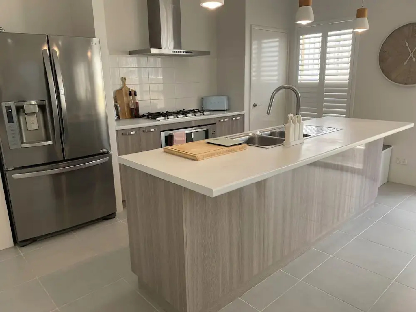 Alkimos Beach Family Accommodation