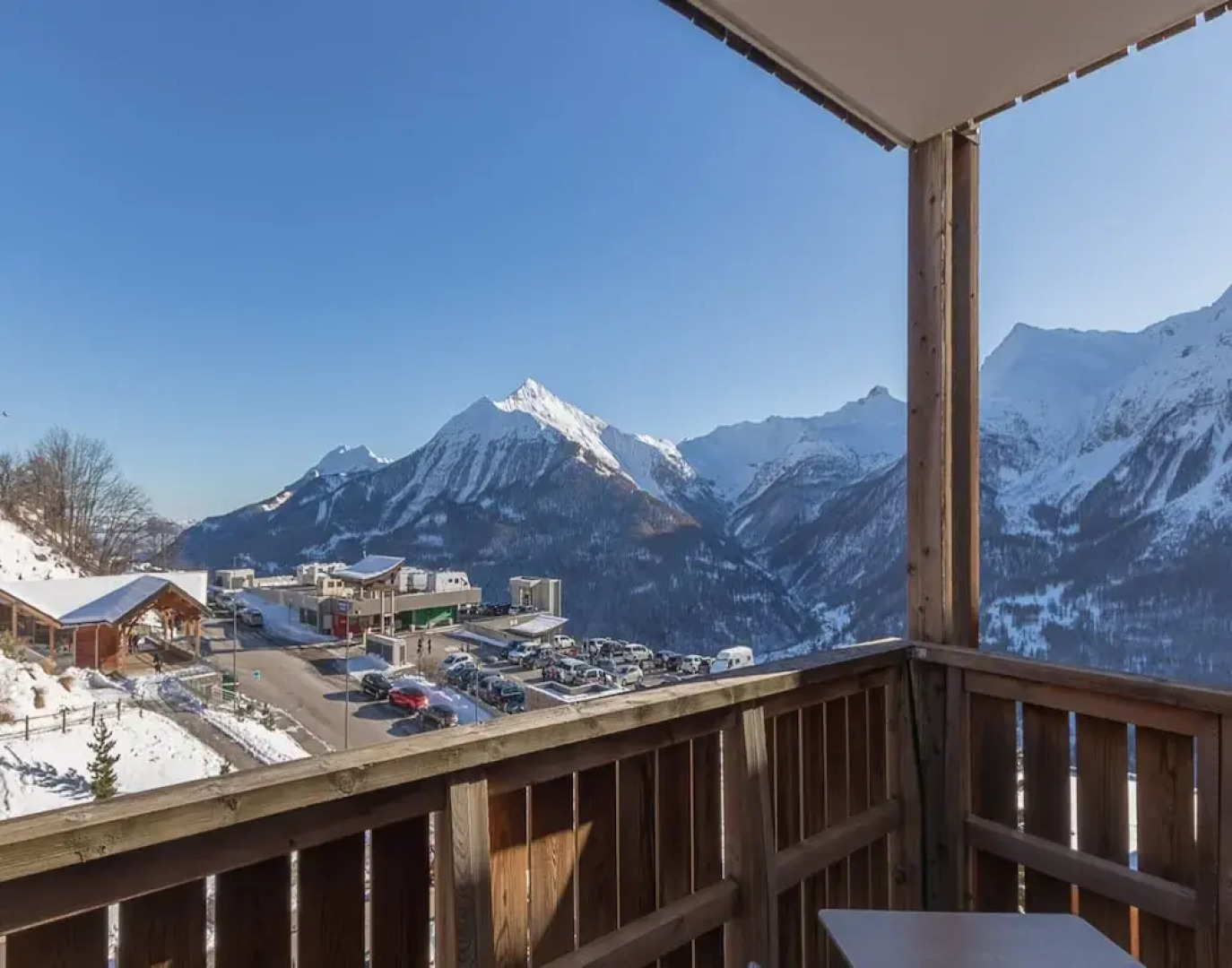 Sunny Mountain Retreat