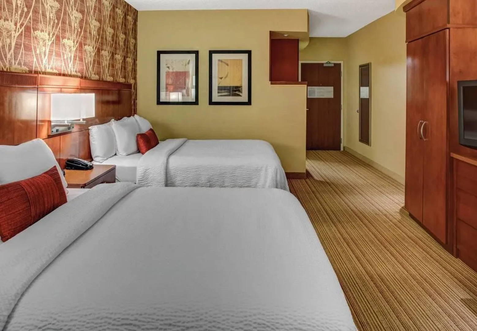 Courtyard High Point